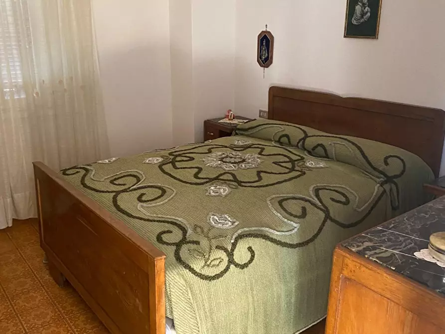 Immagine 13 di Casa semindipendente in vendita  a Massa