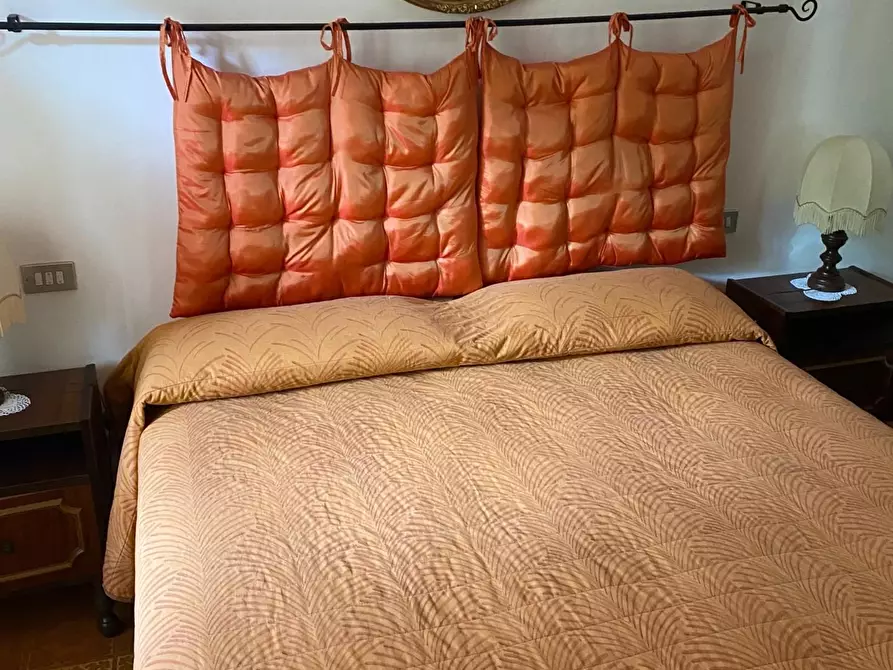 Immagine 18 di Casa semindipendente in vendita  a Massa