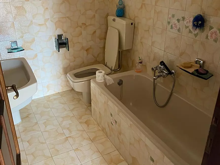 Immagine 20 di Casa semindipendente in vendita  a Massa