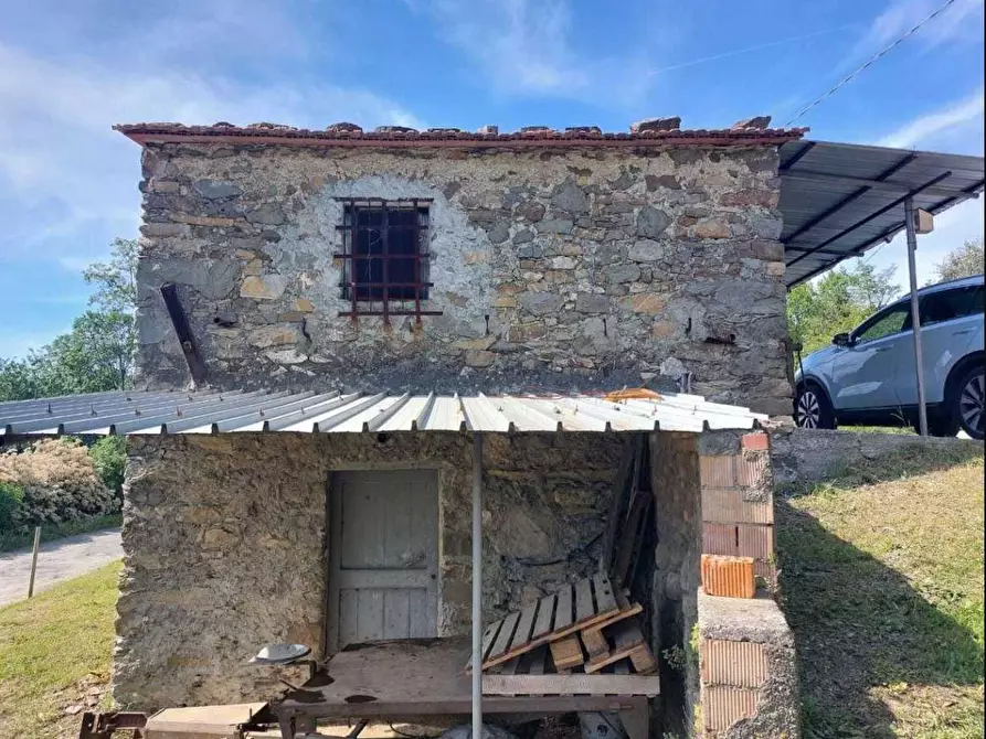 Immagine 20 di Villa in vendita  a Sarzana