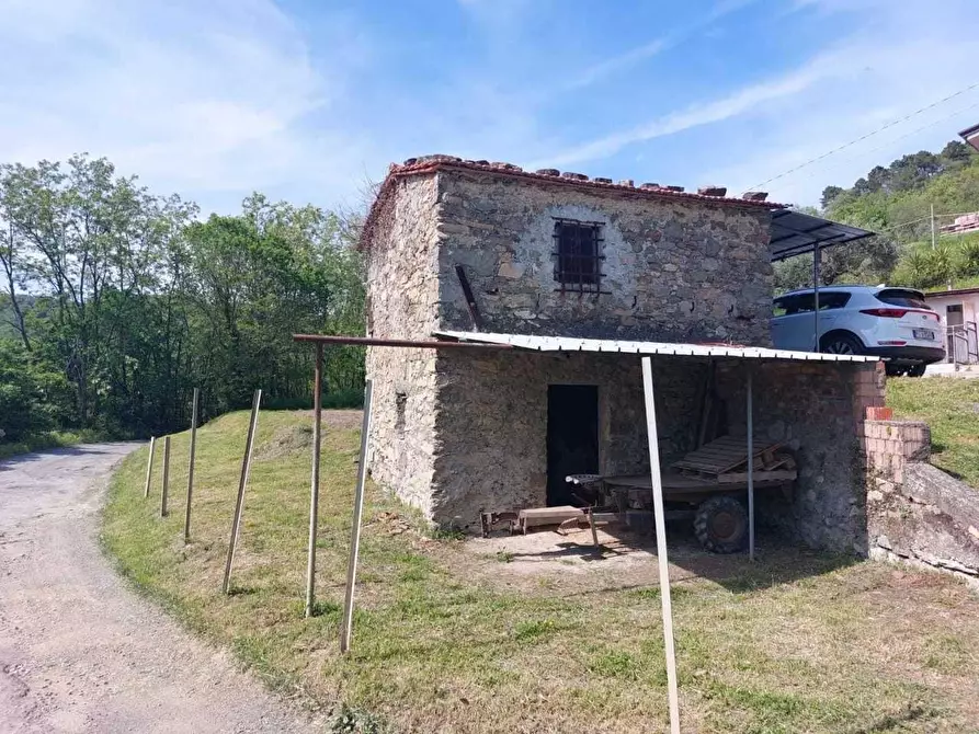 Immagine 32 di Villa in vendita  a Sarzana