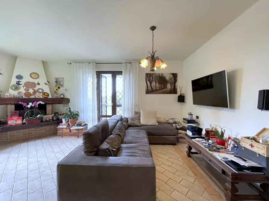 Immagine 1 di Casa indipendente in vendita  a Camaiore