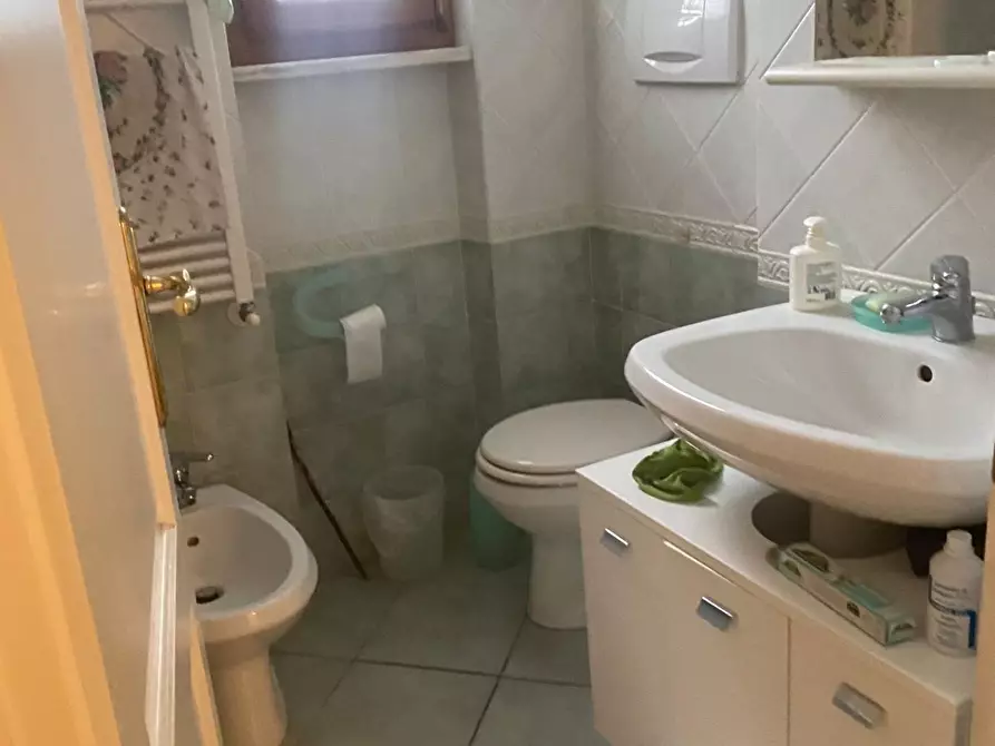 Immagine 19 di Villetta a schiera in vendita  a Montignoso