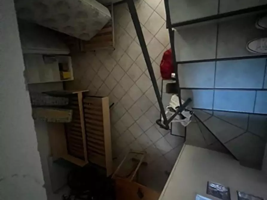 Immagine 13 di Villetta a schiera in vendita  a Montignoso