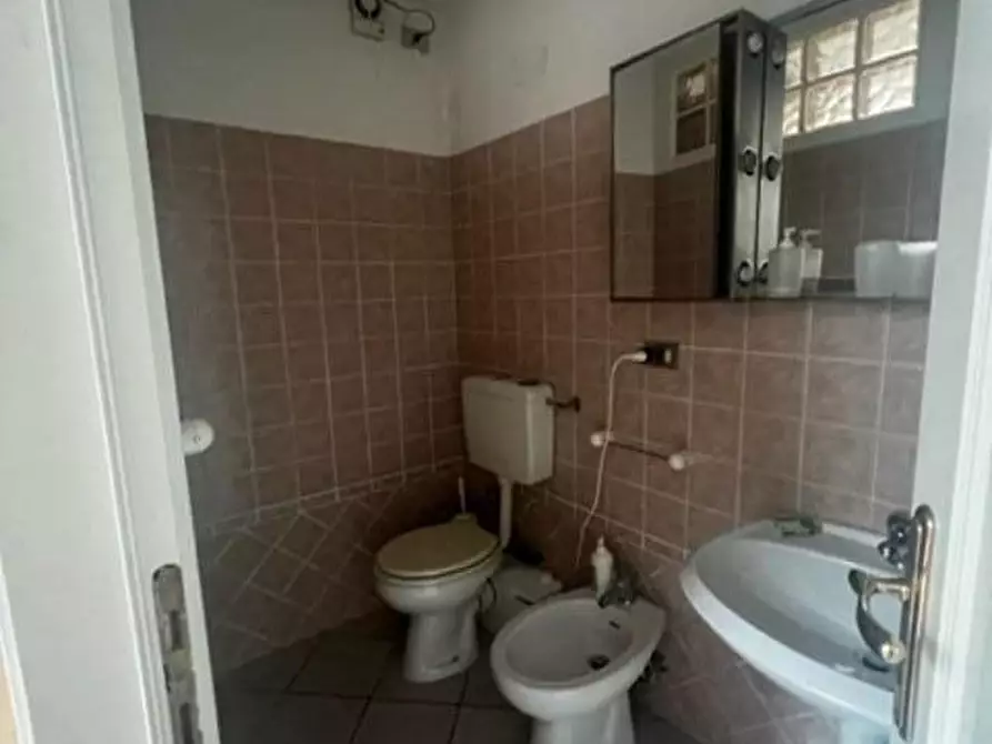 Immagine 12 di Villetta a schiera in vendita  a Montignoso