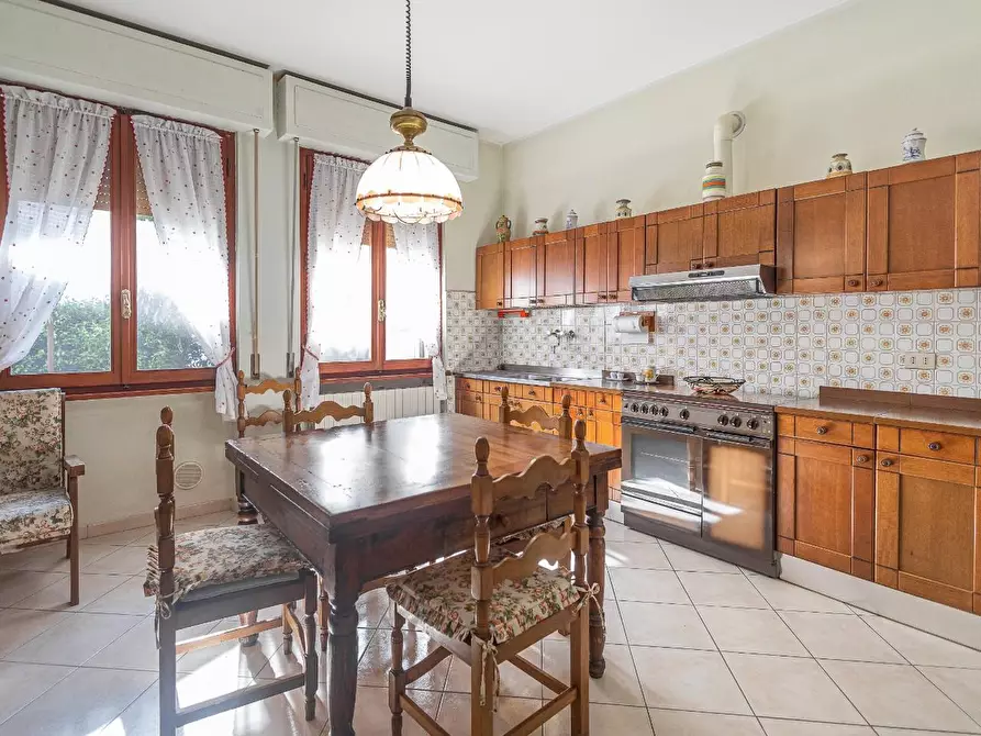 Immagine 23 di Villa in vendita  a Fucecchio