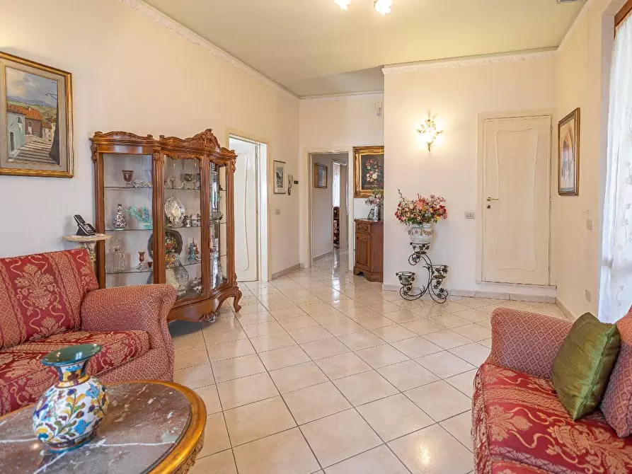 Immagine 22 di Villa in vendita  a Fucecchio