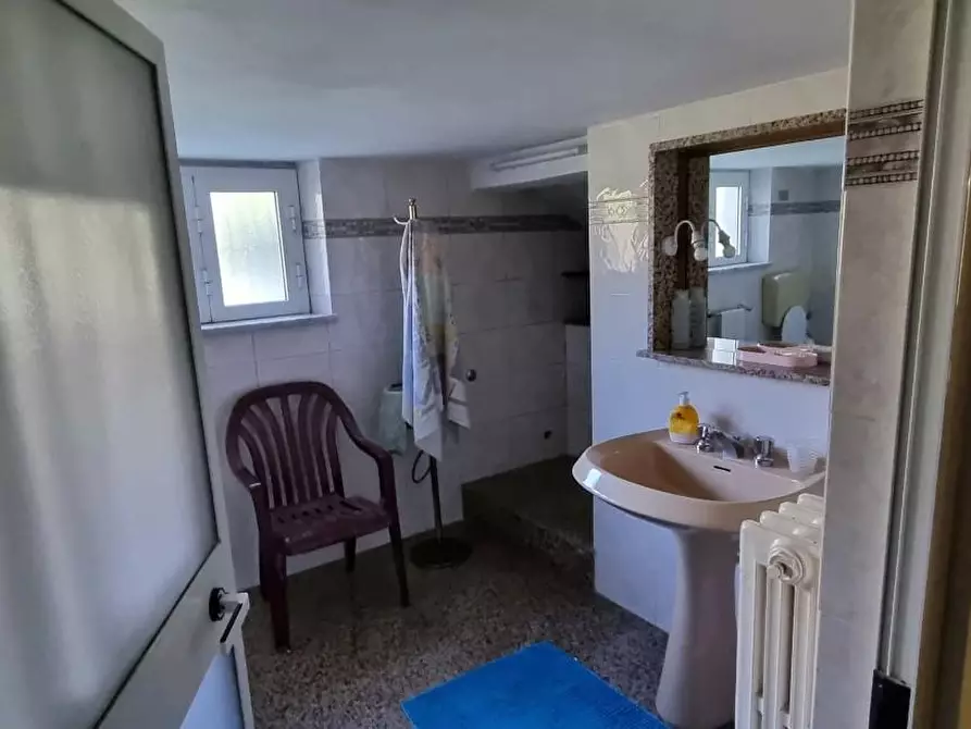 Immagine 34 di Villa in vendita  a Carrara