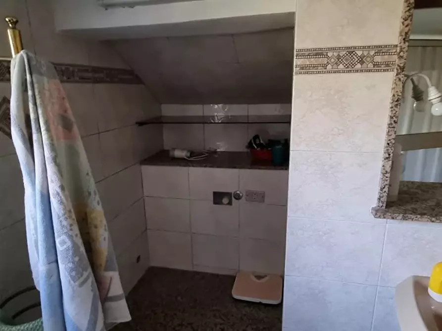 Immagine 36 di Villa in vendita  a Carrara