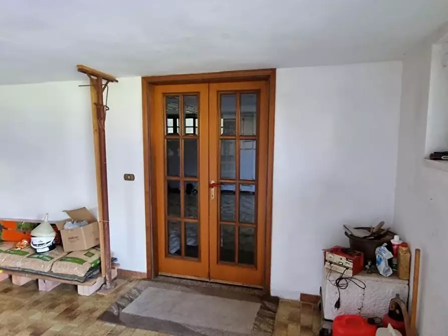 Immagine 24 di Villa in vendita  a Carrara