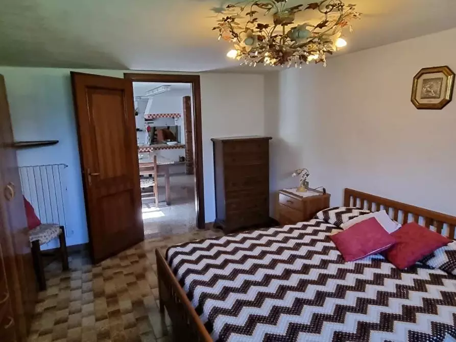 Immagine 31 di Villa in vendita  a Carrara