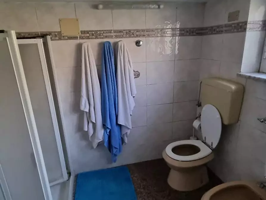 Immagine 35 di Villa in vendita  a Carrara