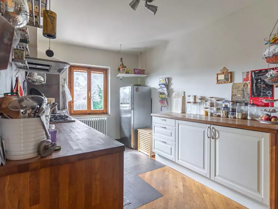 Immagine 11 di Appartamento in vendita  a Castelfiorentino