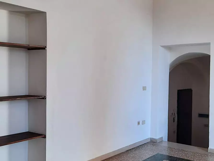 Immagine 13 di Appartamento in affitto  a Collesalvetti