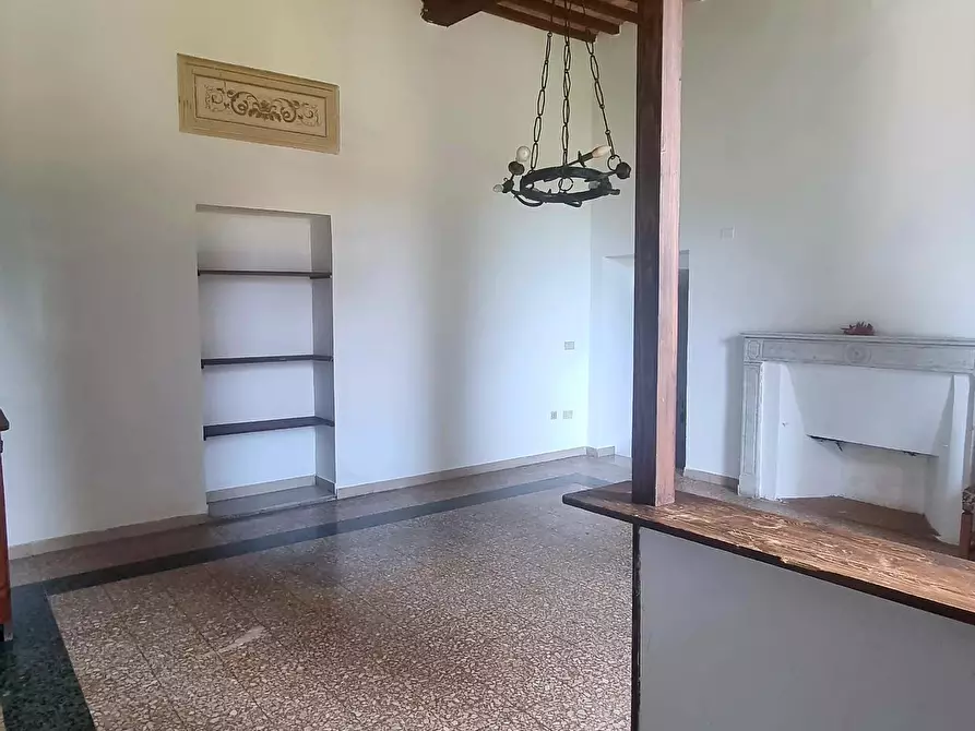 Immagine 6 di Appartamento in affitto  a Collesalvetti