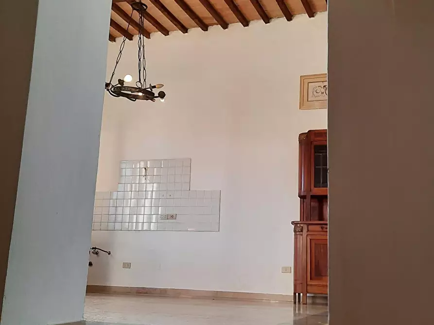 Immagine 26 di Appartamento in affitto  a Collesalvetti