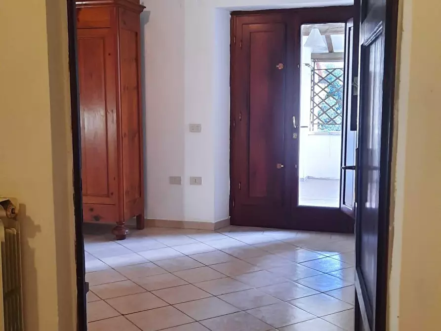 Immagine 21 di Appartamento in affitto  a Collesalvetti