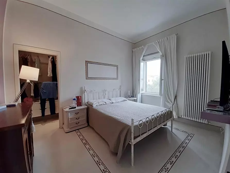 Immagine 6 di Villa in vendita  a Pisa