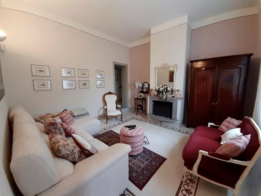 Immagine 7 di Villa in vendita  a Pisa