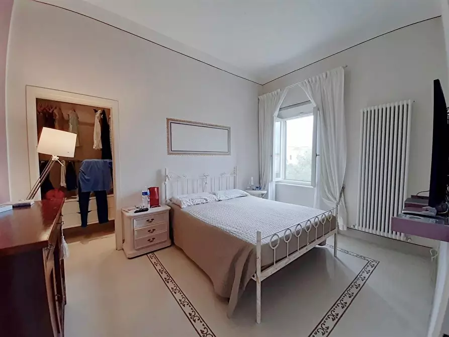 Immagine 21 di Villa in vendita  a Pisa