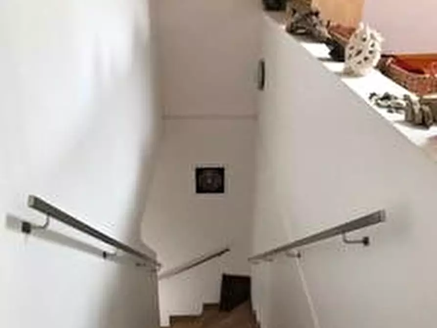 Immagine 35 di Casa indipendente in vendita  a Massa