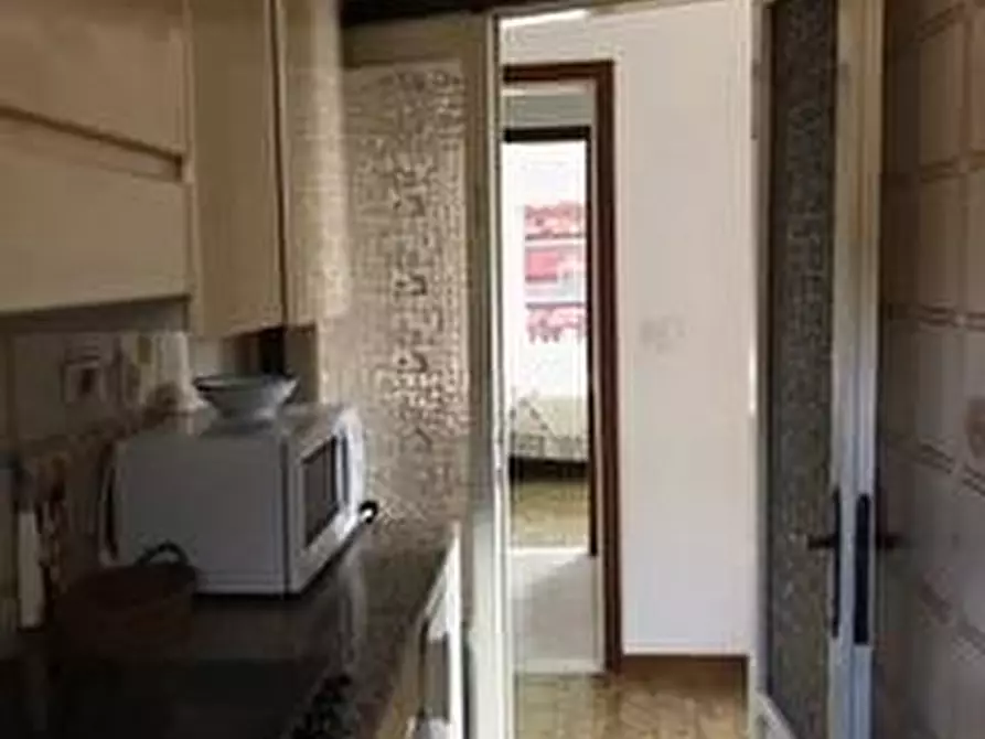 Immagine 41 di Casa indipendente in vendita  a Massa