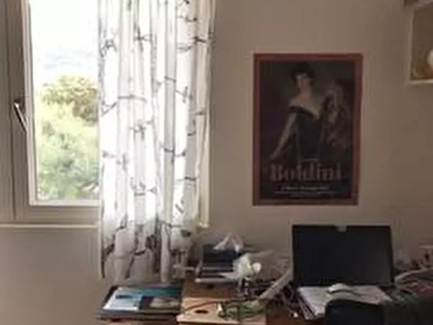 Immagine 15 di Casa indipendente in vendita  a Massa