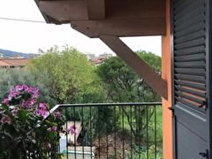 Immagine 6 di Casa indipendente in vendita  a Massa