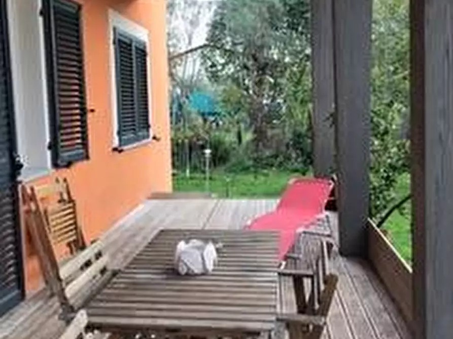 Immagine 39 di Casa indipendente in vendita  a Massa