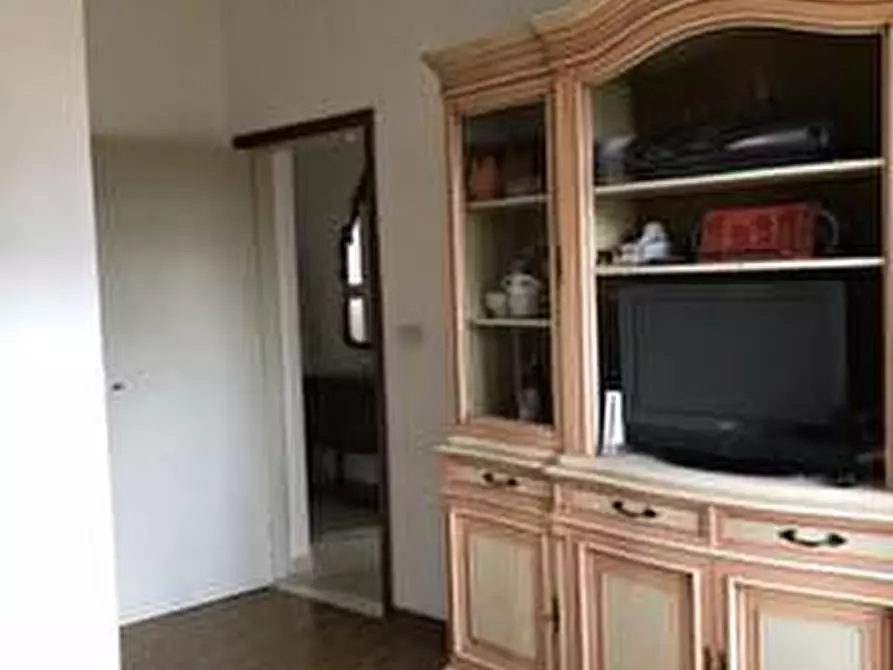 Immagine 43 di Casa indipendente in vendita  a Massa