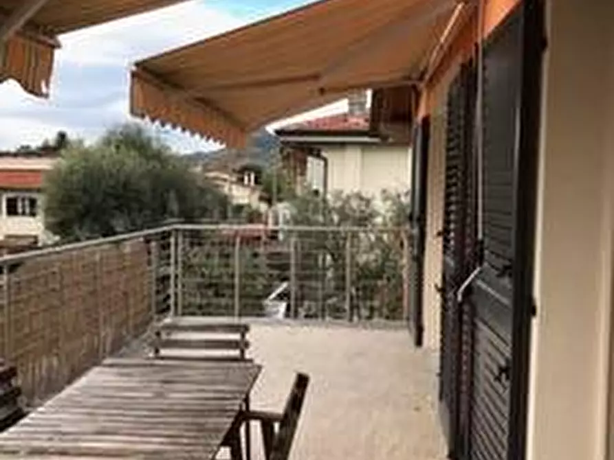 Immagine 9 di Casa indipendente in vendita  a Massa