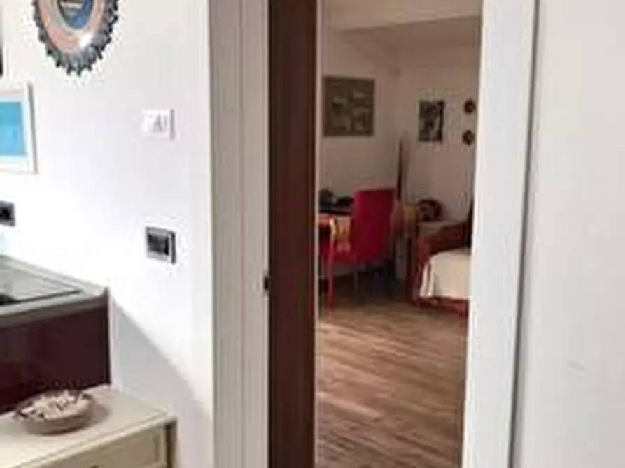 Immagine 29 di Casa indipendente in vendita  a Massa