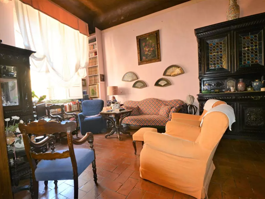 Immagine 3 di Appartamento in vendita  a Lucca