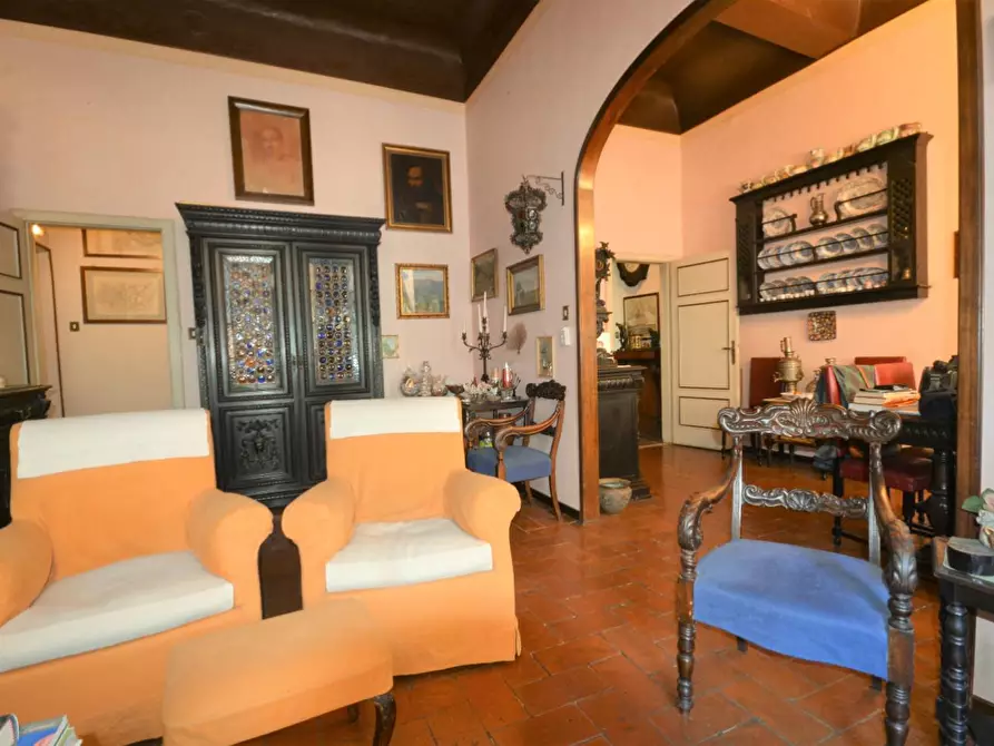 Immagine 4 di Appartamento in vendita  a Lucca