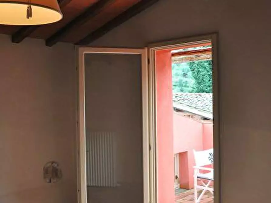 Immagine 23 di Villa in vendita  a Cavriglia