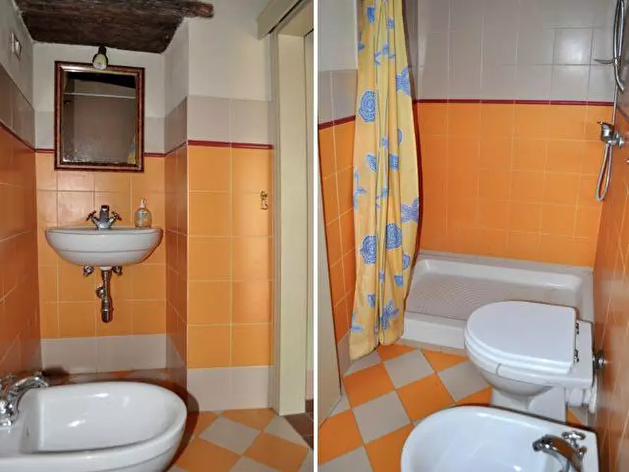 Immagine 20 di Villa in vendita  a Cavriglia