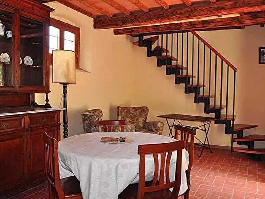 Immagine 24 di Villa in vendita  a Cavriglia