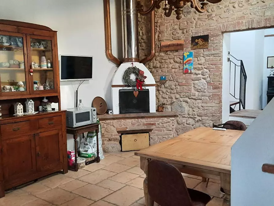 Immagine 2 di Appartamento in vendita  a Monteriggioni