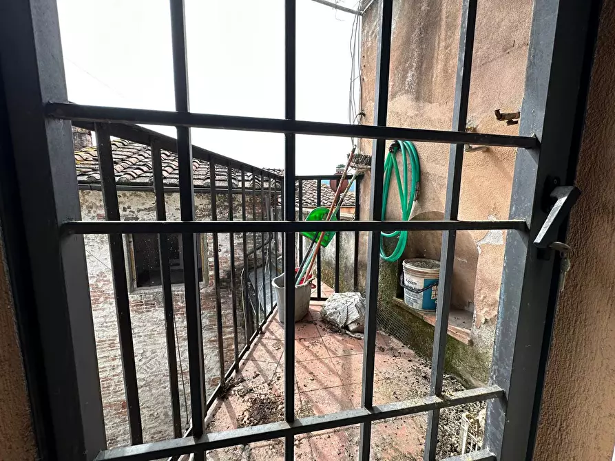 Immagine 14 di Mansarda in vendita  a Lucca