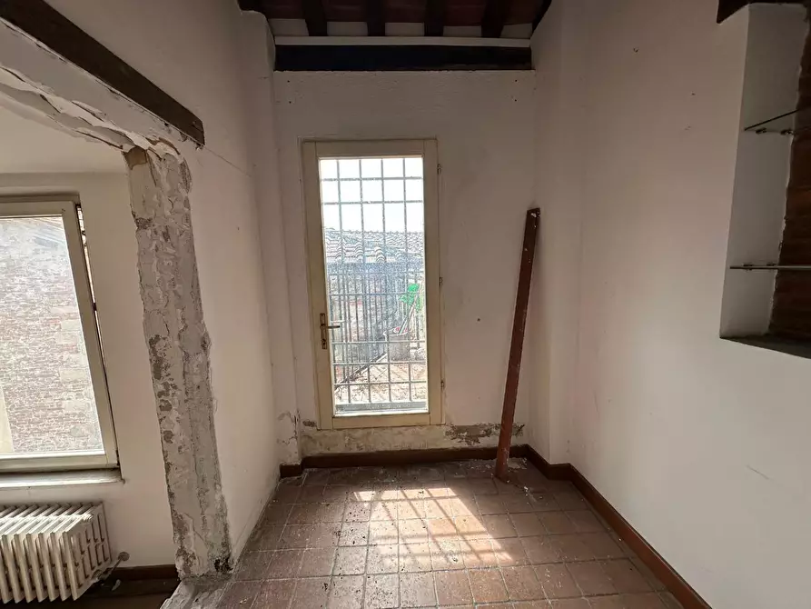 Immagine 15 di Mansarda in vendita  a Lucca