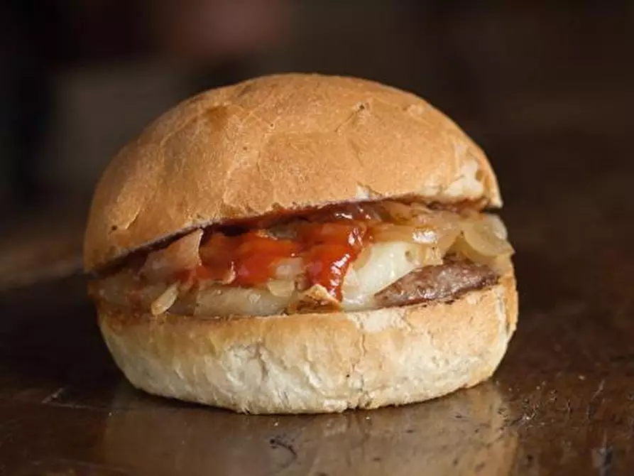 Immagine 8 di Bar / Ristorante in vendita  a Pisa