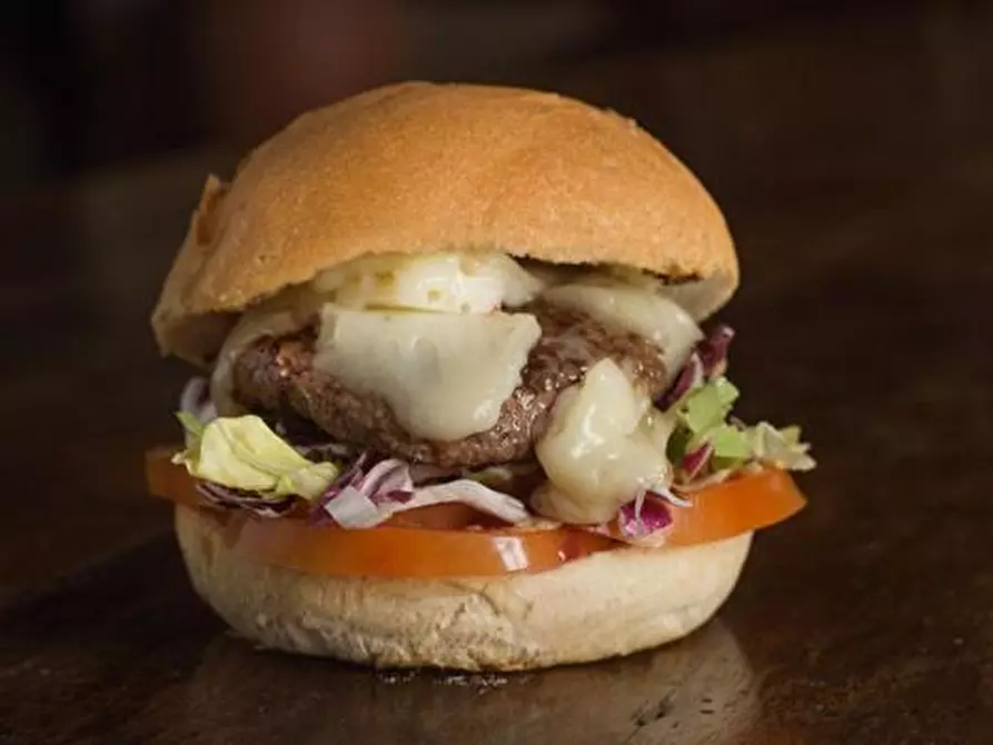 Immagine 9 di Bar / Ristorante in vendita  a Pisa