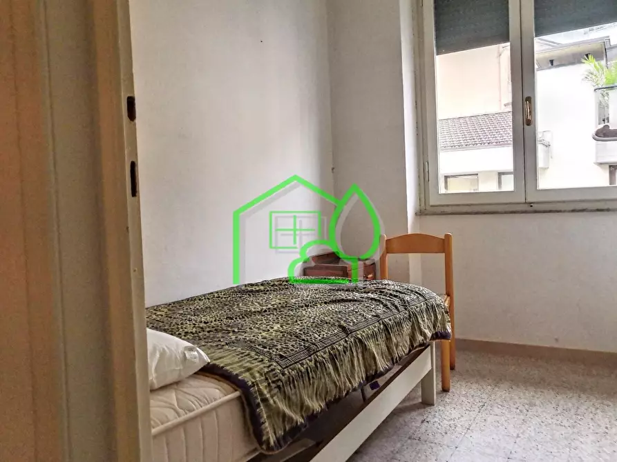 Immagine 18 di Villa in vendita  a Viareggio