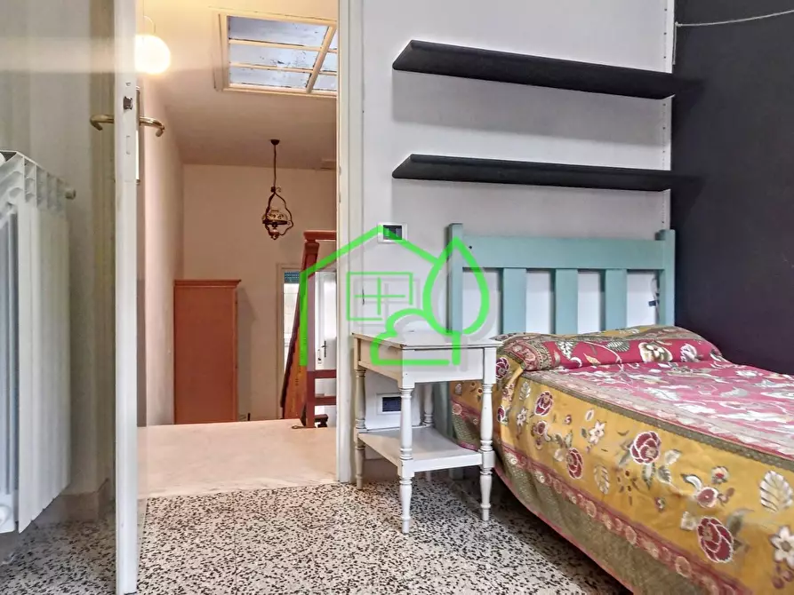 Immagine 27 di Villa in vendita  a Viareggio