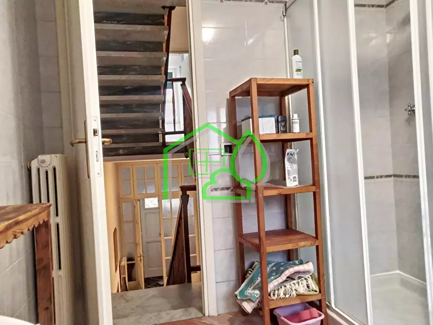 Immagine 23 di Villa in vendita  a Viareggio