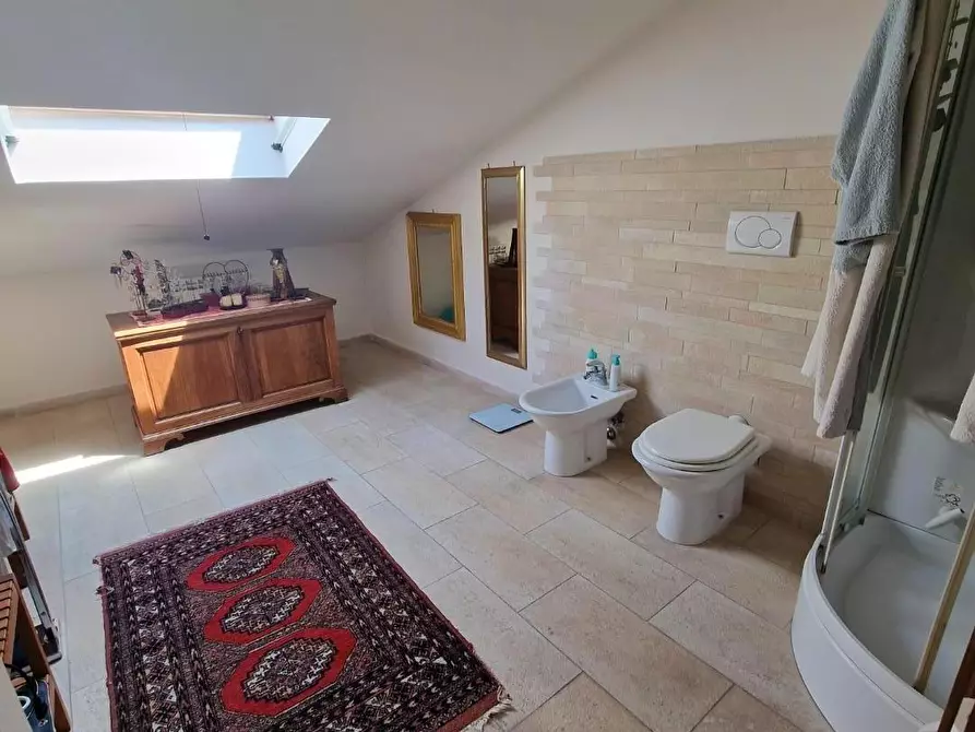 Immagine 10 di Appartamento in vendita  a Carrara