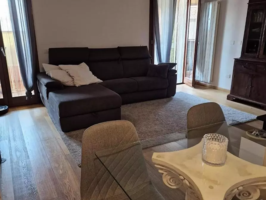 Immagine 15 di Appartamento in vendita  a Carrara