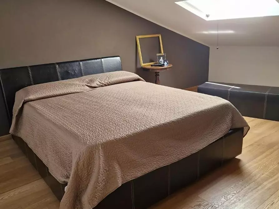 Immagine 8 di Appartamento in vendita  a Carrara