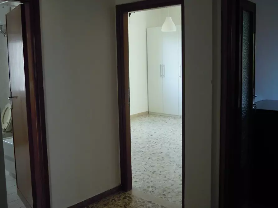 Immagine 8 di Appartamento in affitto  a Pisa