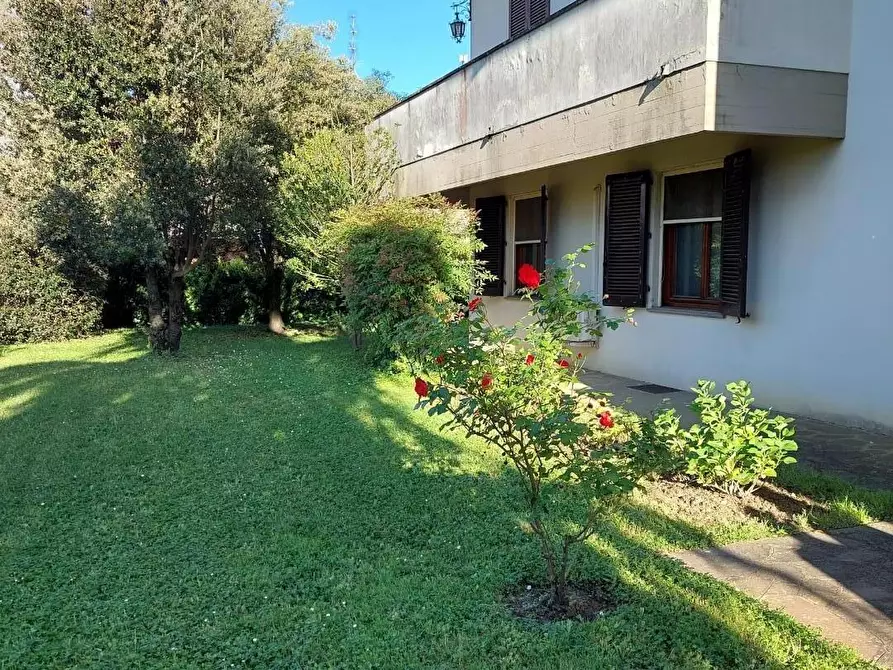 Immagine 1 di Villa in vendita  a San Miniato